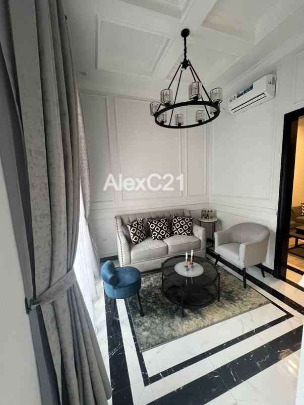 dijual rumah jati padang