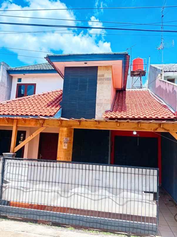 dijual rumah jatibening