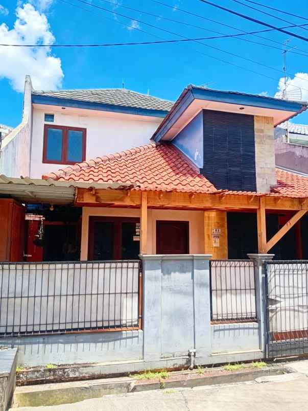 dijual rumah jatibening