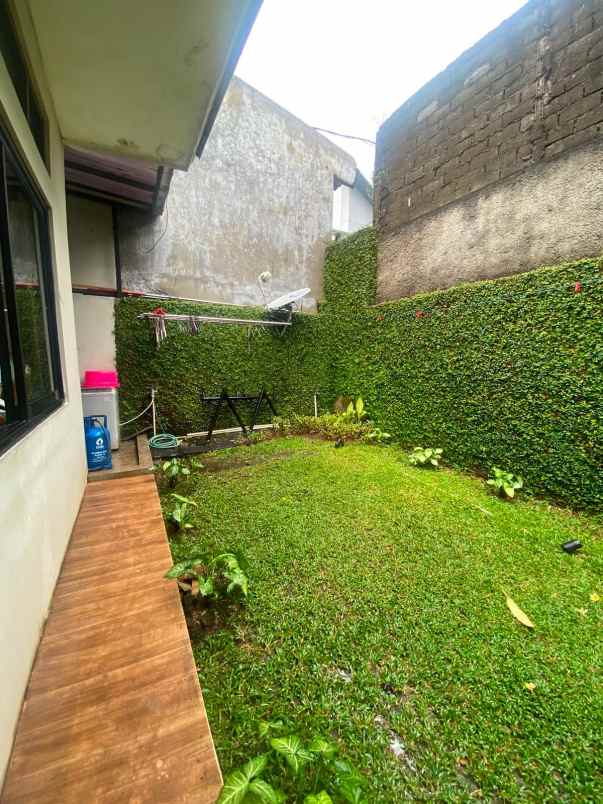 dijual rumah jatiwaringin bekasi