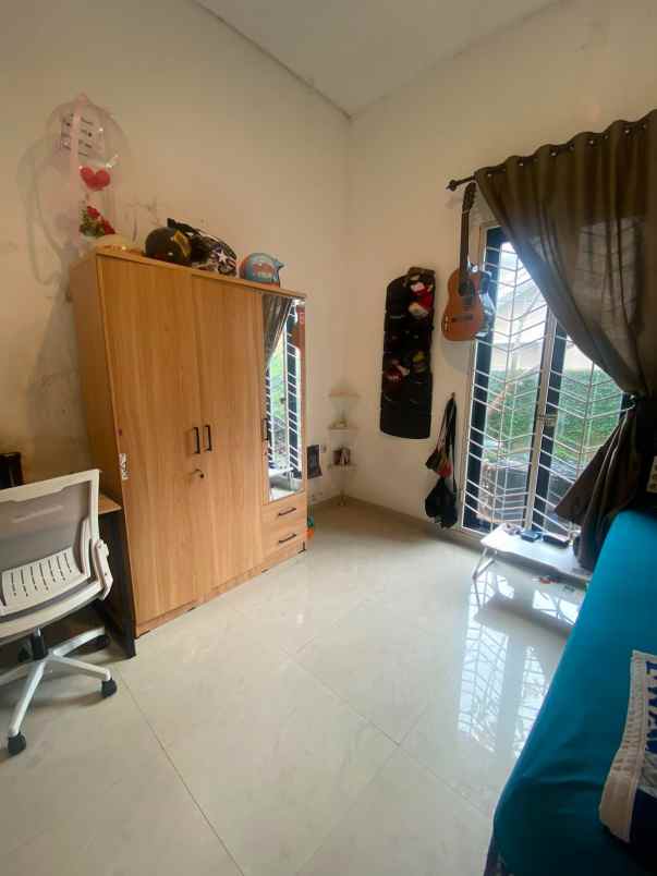 dijual rumah jatiwaringin bekasi
