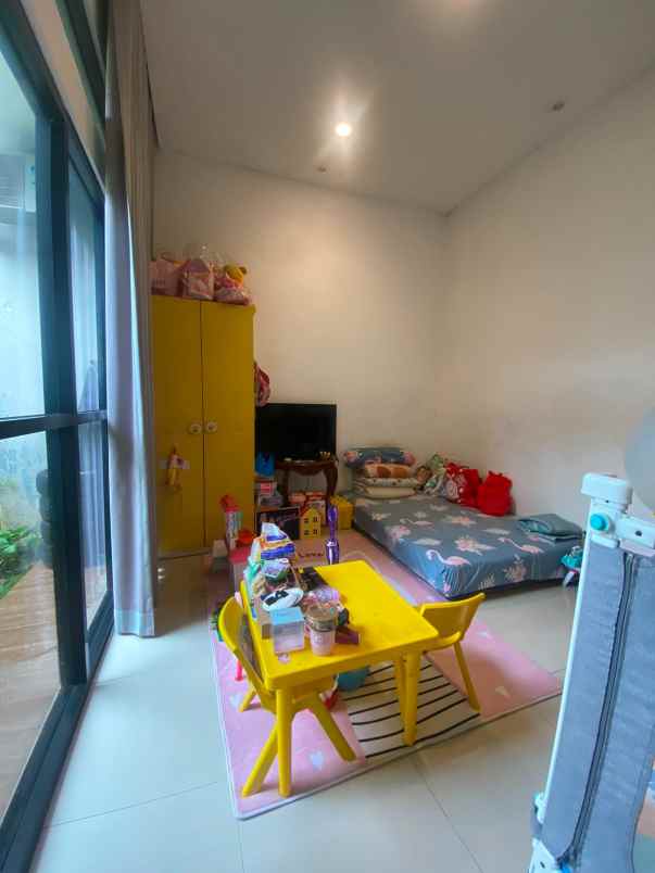 dijual rumah jatiwaringin bekasi