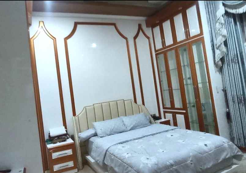 dijual rumah jl antapani