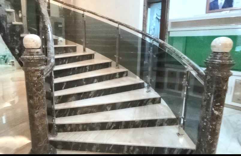 dijual rumah jl antapani