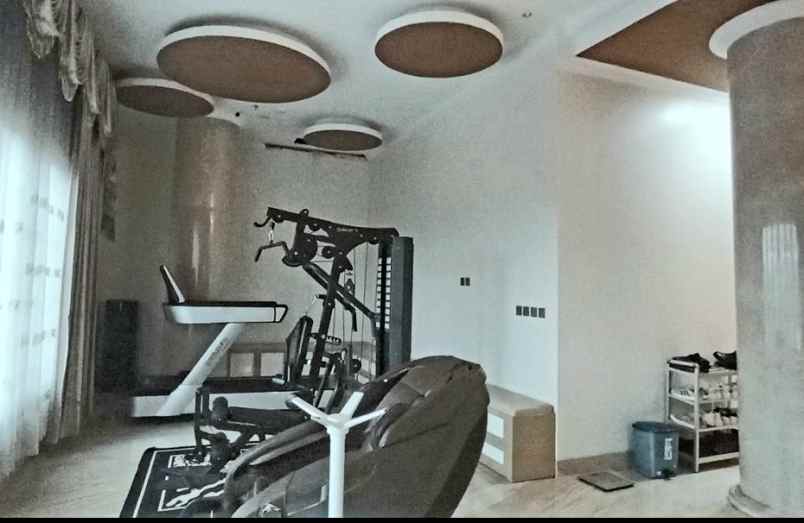 dijual rumah jl antapani