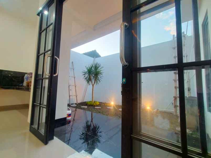 dijual rumah jl besi jangkang sukoharjo