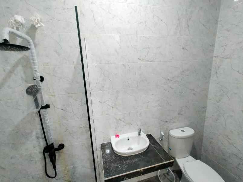 dijual rumah jl besi jangkang sukoharjo