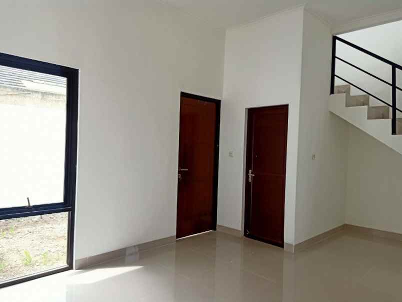 dijual rumah jl bhayangkara bumi