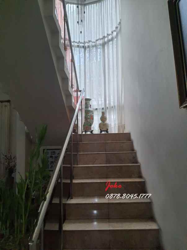 dijual rumah jl denpasar raya