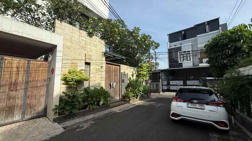 dijual rumah jl gempol geger
