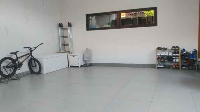 dijual rumah jl gempol geger