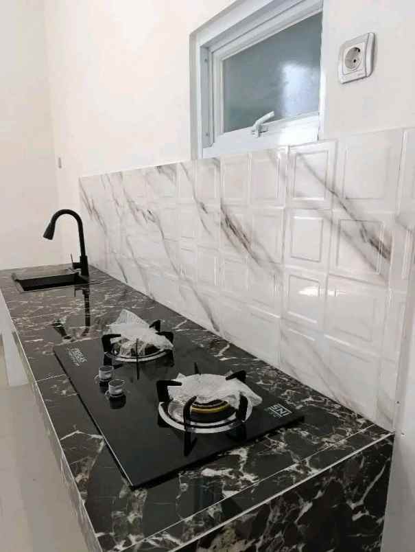 dijual rumah jl godean km 9