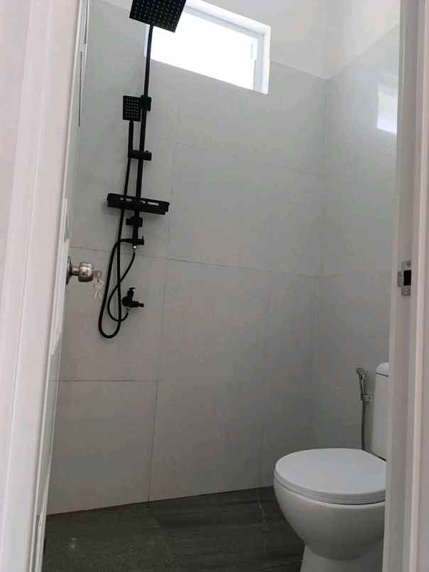 dijual rumah jl godean km 9