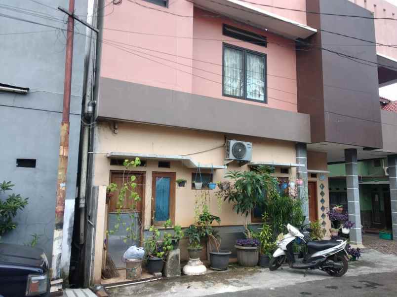 dijual rumah jl jambu cempaka putih