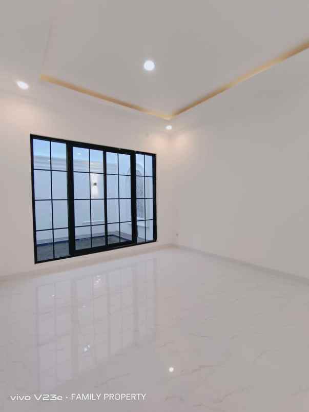 dijual rumah jl komplek joglo jakarta barat