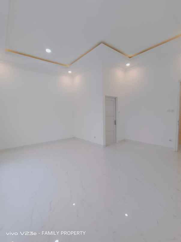 dijual rumah jl komplek joglo jakarta barat