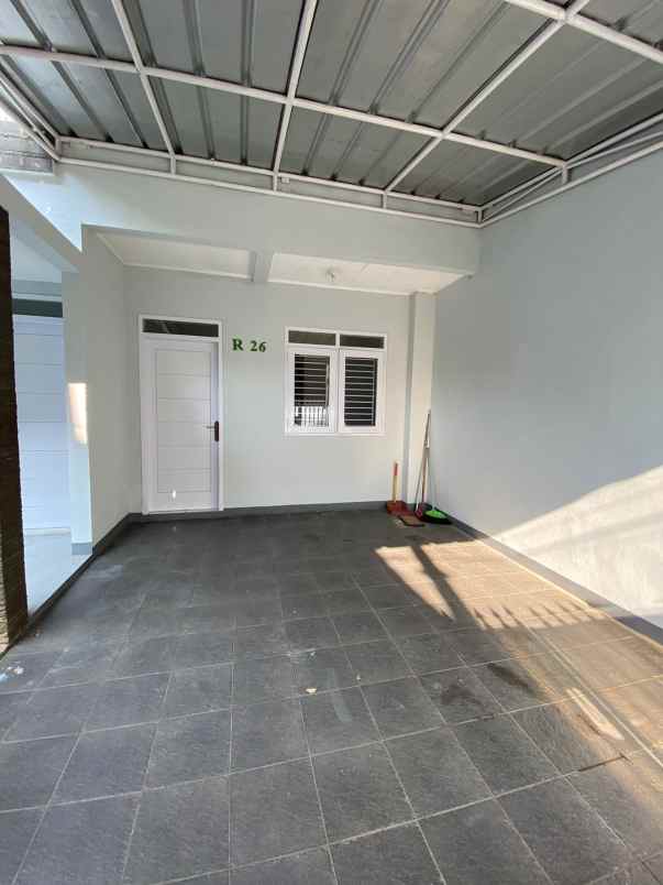 dijual rumah jl kp dukuh kramat jati