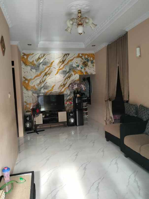 dijual rumah jl masjid pancoran mas depok