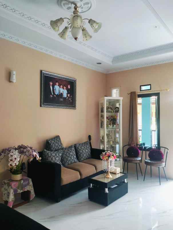 dijual rumah jl masjid pancoran mas depok