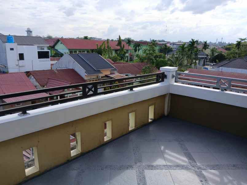 dijual rumah jl tengkubey