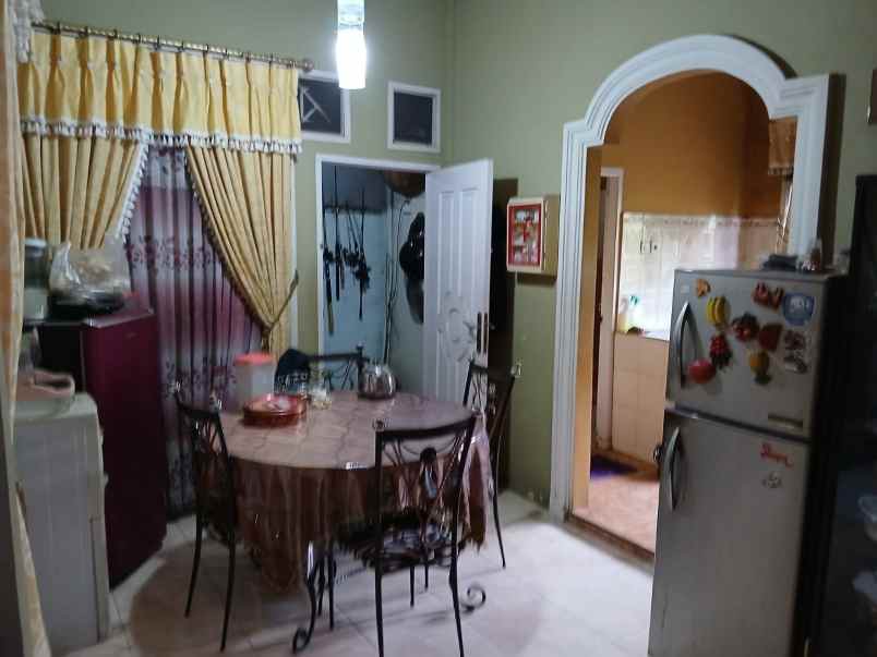 dijual rumah jl tengkubey