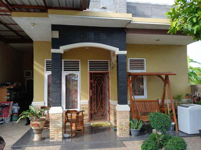 dijual rumah jl tengkubey