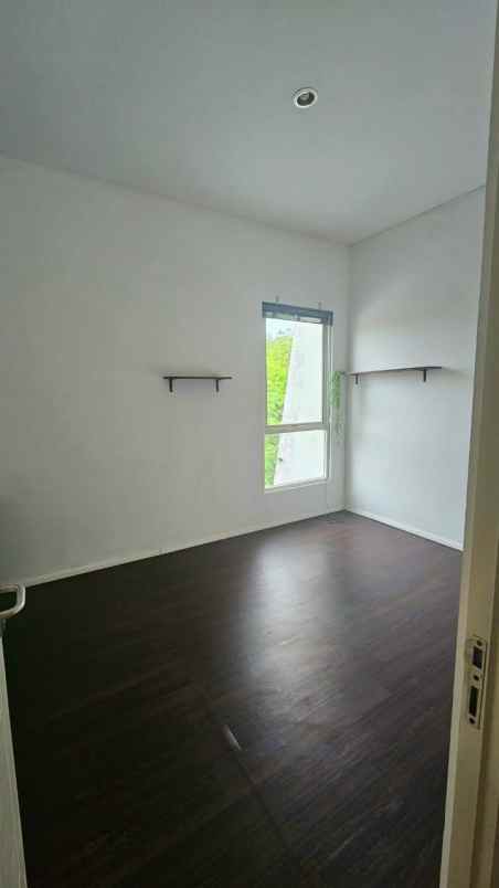 dijual rumah jl wonorejo permai selatan