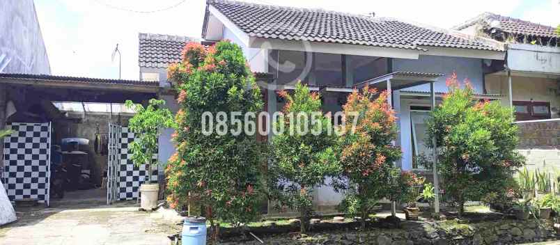 dijual rumah jl yos sudarso ungaran