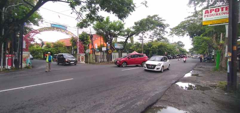 dijual rumah jl zebra