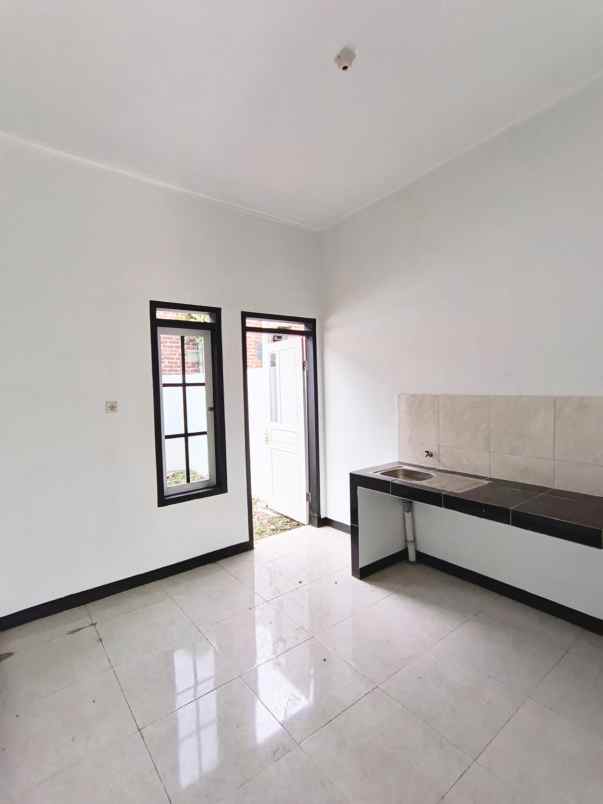 dijual rumah jln bojongwaru rancamulya