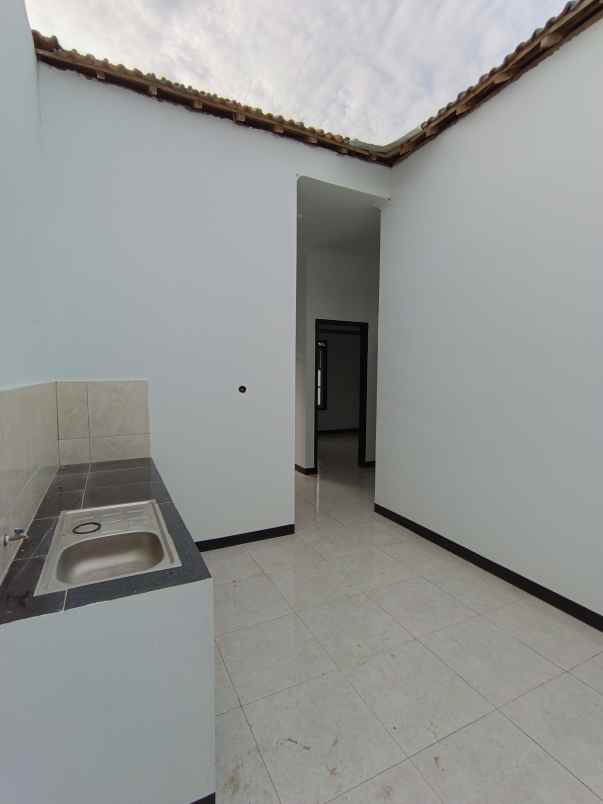 dijual rumah jln bojongwaru rancamulya