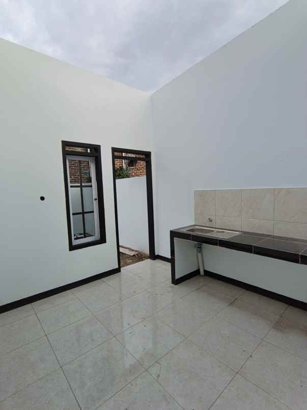 dijual rumah jln bojongwaru rancamulya