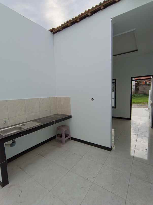 dijual rumah jln bojongwaru rancamulya