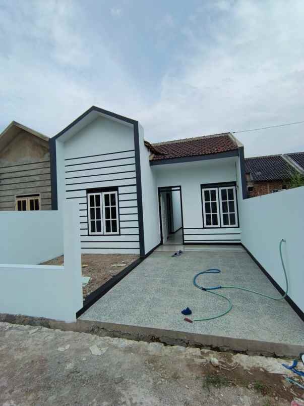 dijual rumah jln bojongwaru rancamulya