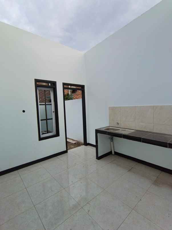 dijual rumah jln bojongwaru rancamulya