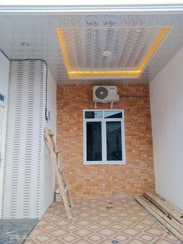 dijual rumah jln curug raya