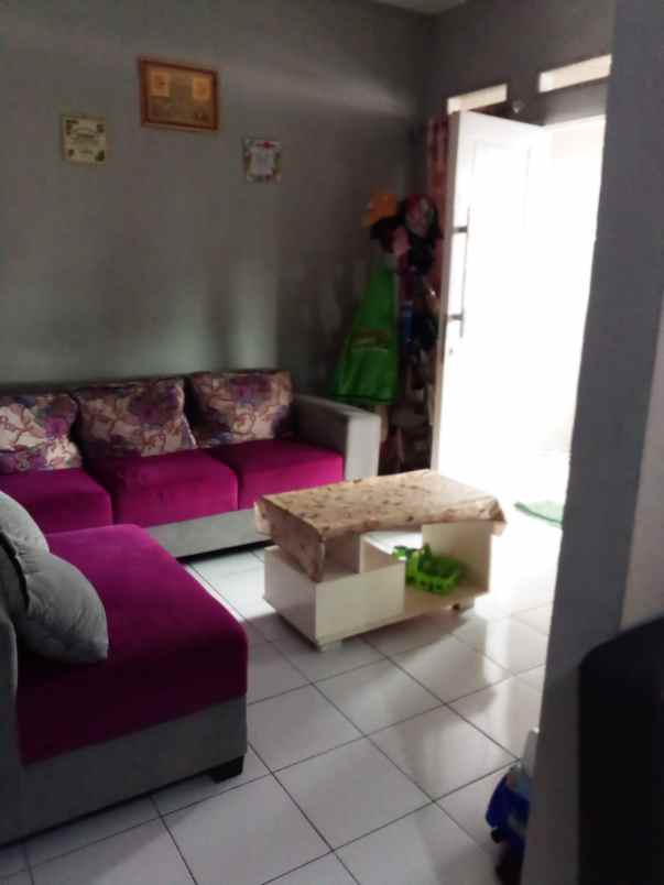 dijual rumah jln prasaja perumahan puri
