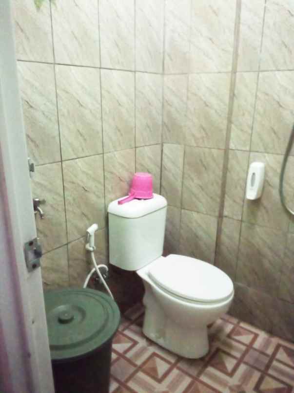 dijual rumah jln prasaja perumahan puri