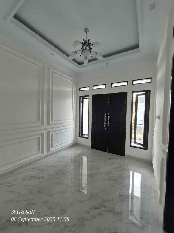 dijual rumah jln raya sawangan mampang