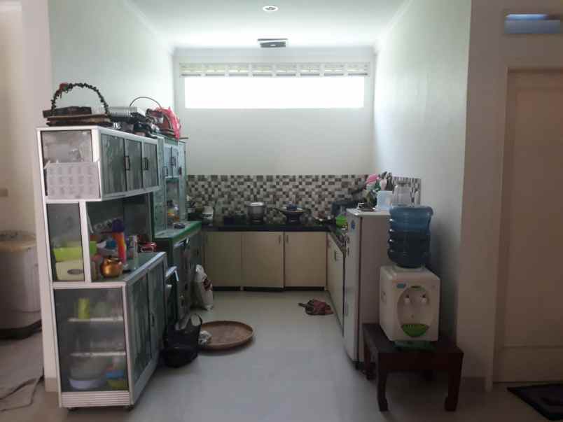 dijual rumah jln tole iskandar sukamaju