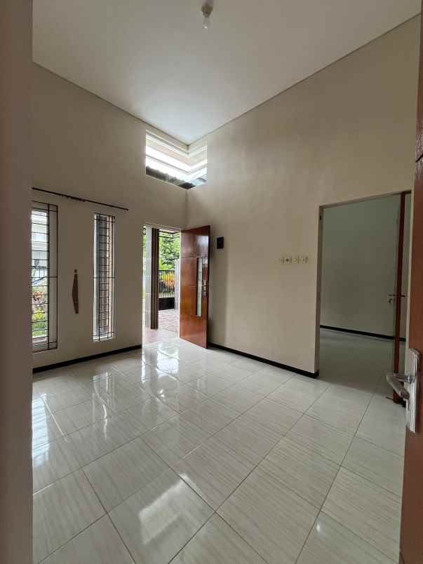 dijual rumah junrejo kota batu