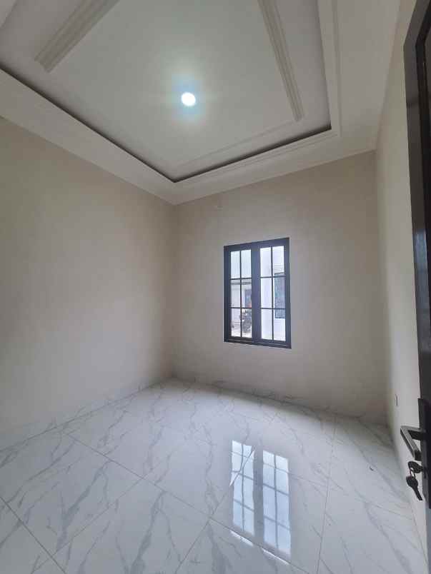 dijual rumah kalibaru cilodong kota depok