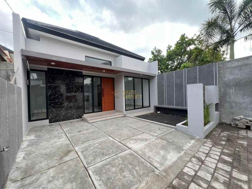 dijual rumah kalitirto berbah sleman di