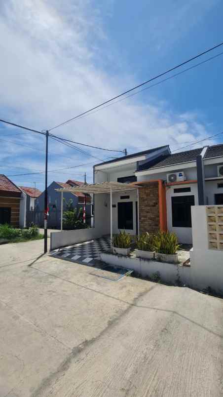 dijual rumah karang satria tambun