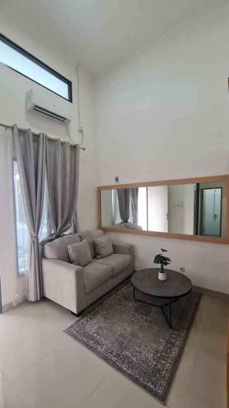 dijual rumah karang satria tambun