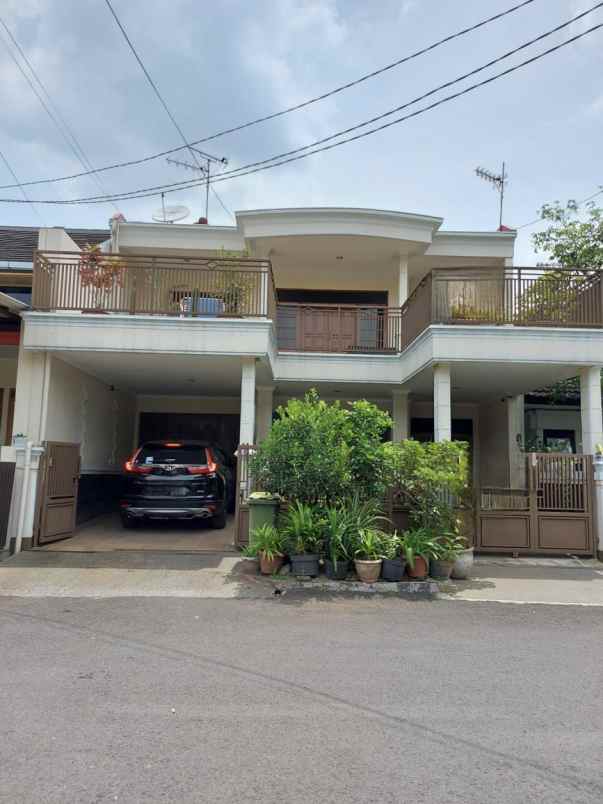 dijual rumah karasak