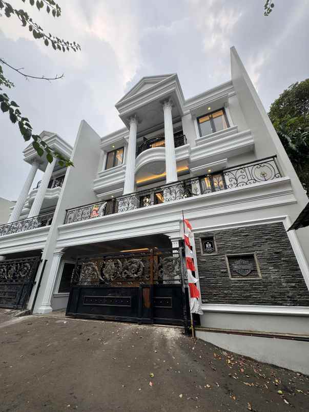 dijual rumah kebagusan