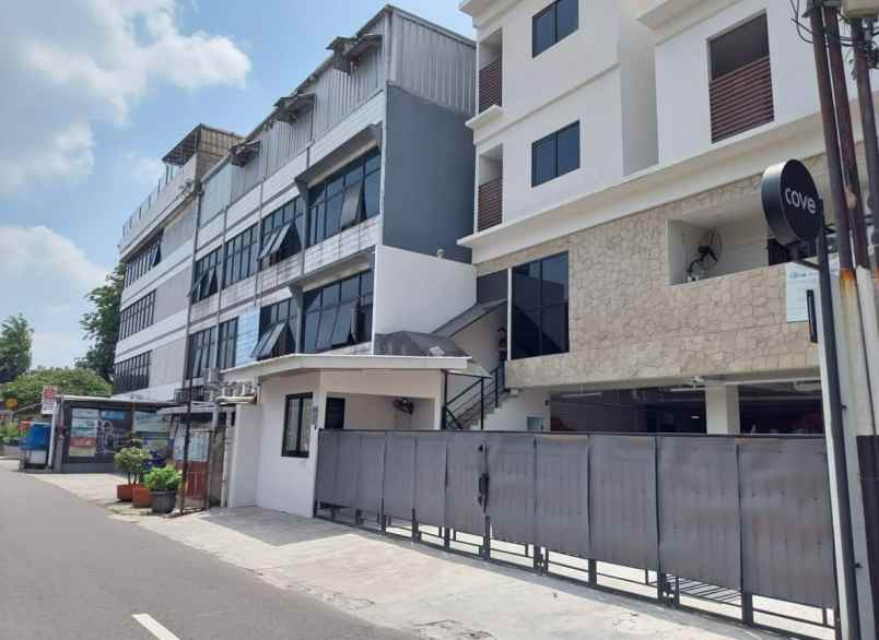 dijual rumah kebayoran baru raya