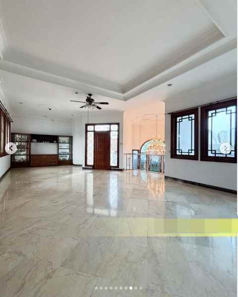 dijual rumah kebayoran lama