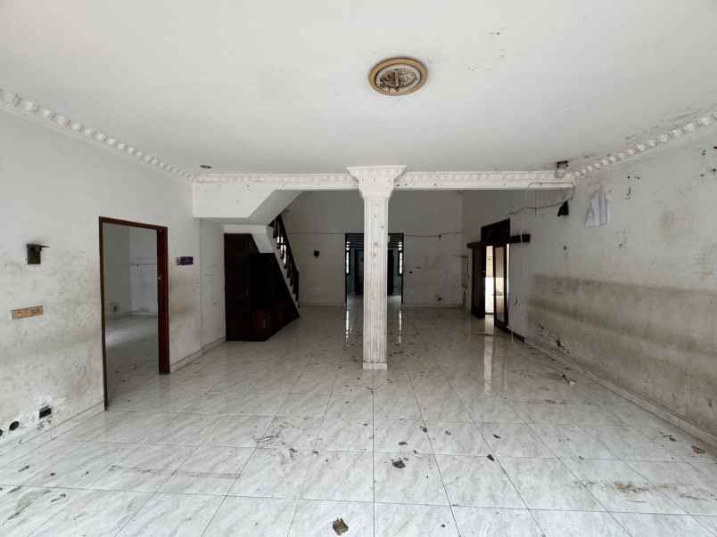 dijual rumah kebon jeruk